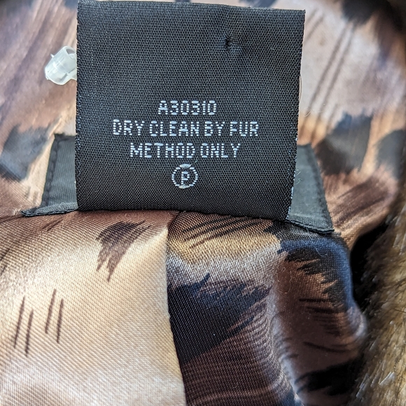 Like New 1x Full Length Faux Fur Coat with Leopard Print Lining, Dennis Basso - Picture 5 of 8